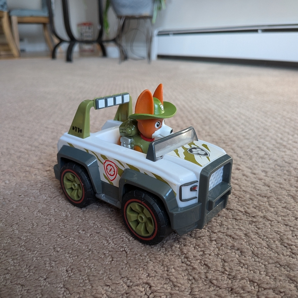 PAW Patrol Rescue Racers Tracker Jungle Pup Toy Vehicle